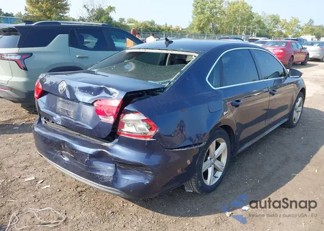 2012 Volkswagen Passat 2.5L Se z USA, uszkodzony, nr VIN 1VWBP7A32CC096154